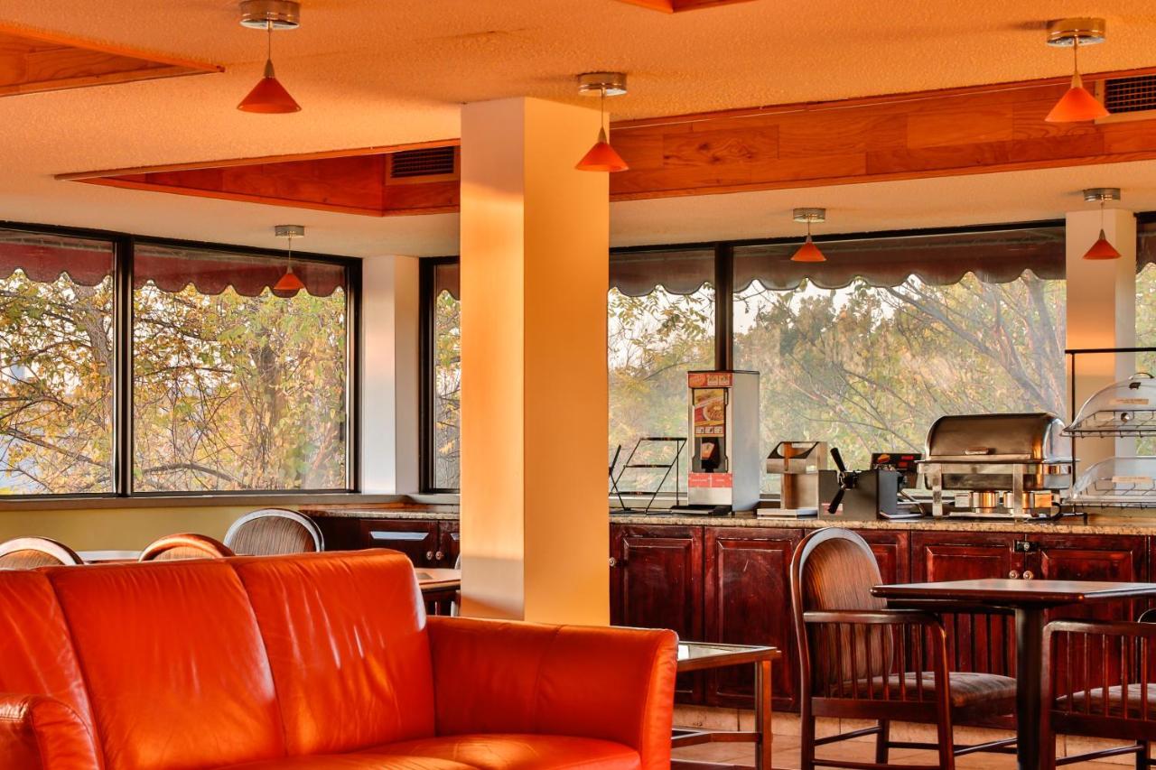Hotel The View & / Allentown / Lehigh Airport 2*