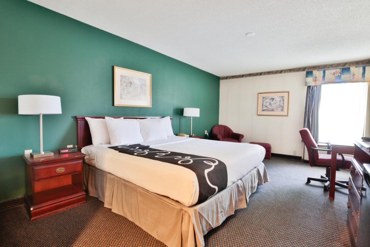The View & / Allentown / Lehigh Airport Hotel 2*