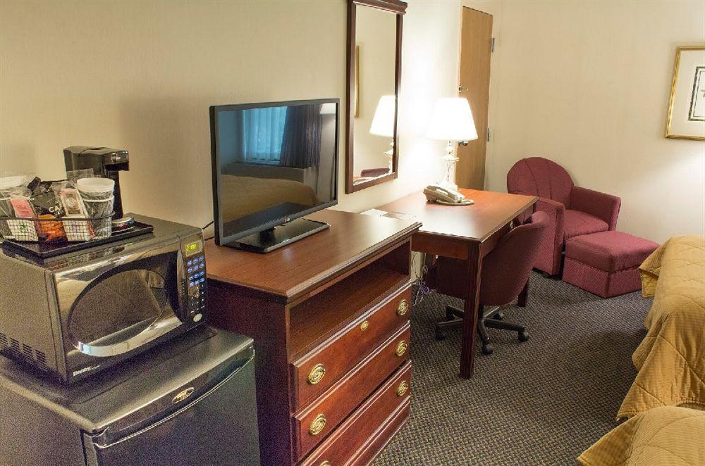 Hotel The View & / Allentown / Lehigh Airport 2*