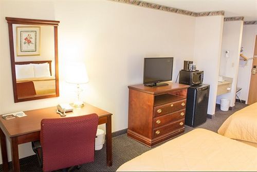 Hotel The View & / Allentown / Lehigh Airport 2*