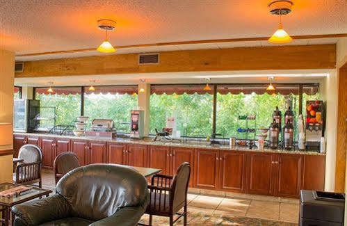 Hotel The View & / Allentown / Lehigh Airport 2*